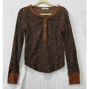 We the Free Free People Everest Leopard Print Henley Top Blouse Size M Knit Long